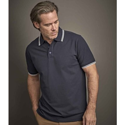 Polo t shirt model deals